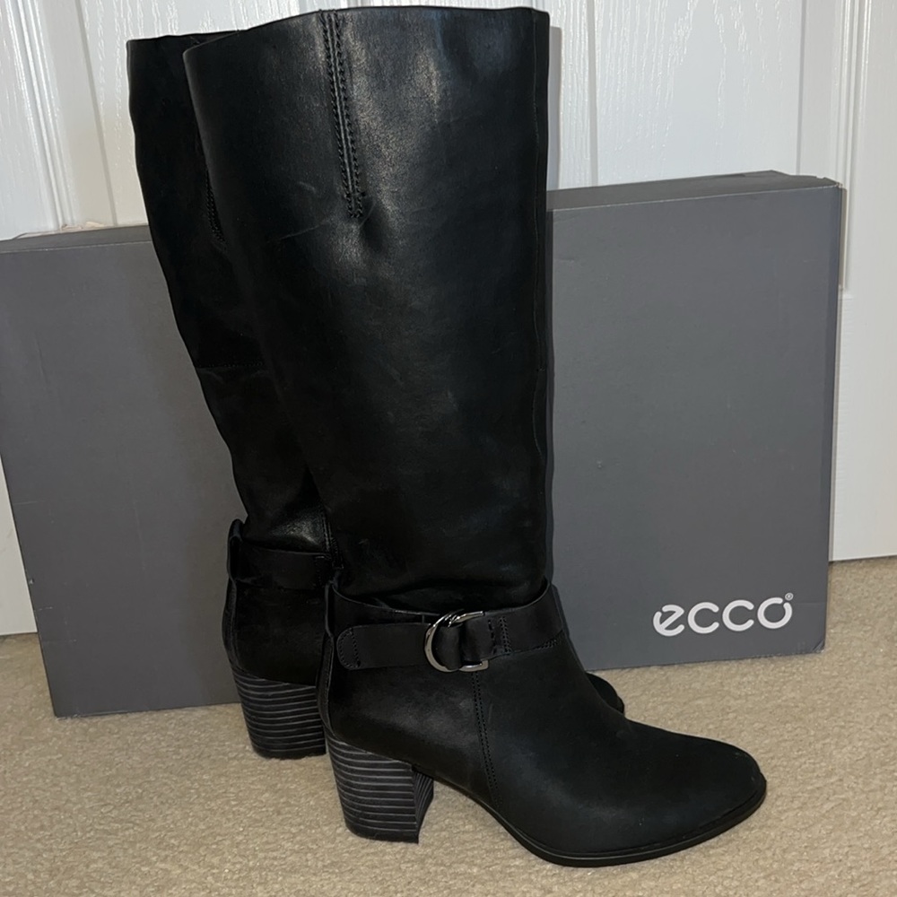 Ecco Boots